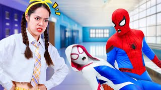 Chief Soyay Falls In Love with Spider-Man Sneaking into Hospital Has a Love Story with Spider Girl