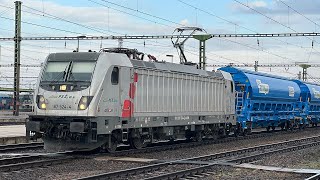 187 524 Akiem PSz TRAXX with freight train in Szolnok, Hungary, 2022