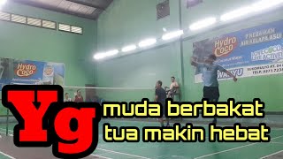 BADMINTON 17/11/2024, YANG MUDA SKILL HEBAT, YANG TUA SMASH KUAT, p Nen p Hasbi vs p bambang p yoyok