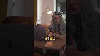 Gandalf reacts to his DJ Set