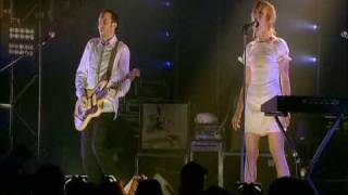 2/14 Metric - Glass Ceiling @ Metropolis 2006