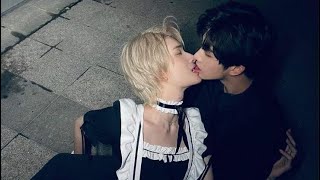 Gay couple kissing on live 🤗🏳️‍🌈#lovekiss #blfamily #boyfriend #tiktokbl #lovekiss #couple