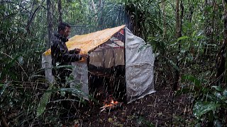 2 Hari Solo Cing di Hutan Hujan Deras Cing di Shelter Karung Bekas