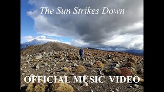 DmT - The Sun Strikes Down (Official Music Video)