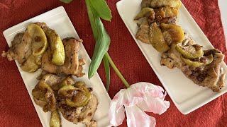 CHICKEN with APPLES and CINNAMON