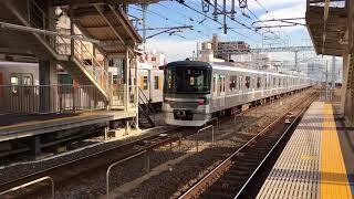 草加駅同時発車 東武50050系\u0026メトロ13000系