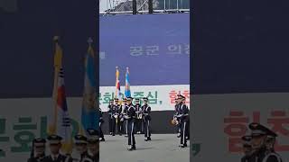 We protect the Republic of Korea우리는 대한민국을 지킨다