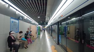 4K / 수도권 전철 1호선 종로5가역 / Seoul Subway Line No.1 Jongno 5(o)-ga / 鍾路5(五)街 / 钟路五街 / 鍾路5街チョンノオガ