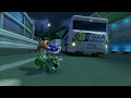 How to OUTRUN the BLUE SHELLS in Mario Kart 8 Deluxe