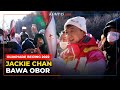 Momen Jackie Chan Ikut Arak-arakan Obor Olimpiade Musim Dingin Beijing 2022