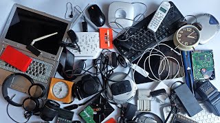 Where Do Your Old Electronics End Up? The HUGE e-waste Problem And What You Can Do To Help.