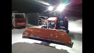 L6060 kubota plowing 6\