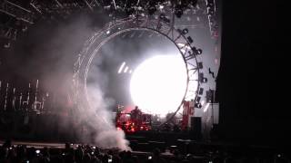 Solo by Drummer Tommy Lee of Motley Crue band