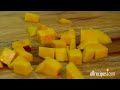 how to cut a mango