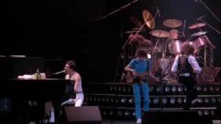 Queen - Somebody To Love (Live In Montreal 1981)