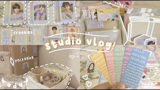 wadaw Studio vlog! packing orders, prepare packaging stuff, a bunch of freebies | indonesia | ep:1