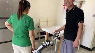 二胎男宝刚进家门，老公就偏心打乐乐？婷婷和女儿忍不住流泪