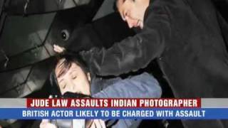 Jude Law assaults Indian photographer