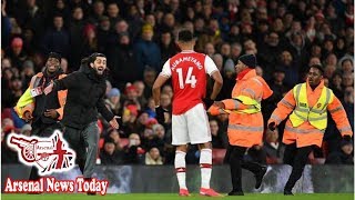 Arsenal pitch invader dodges diving stewards during Newcastle showdown- news today