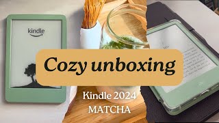 Cozy and quick unboxing: 6-inch Kindle 2024 in matcha green