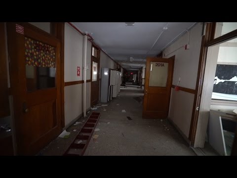 MY Abandoned Middle School Found My Yearbook! MY Abandoned Middle School Found My Yearbook!