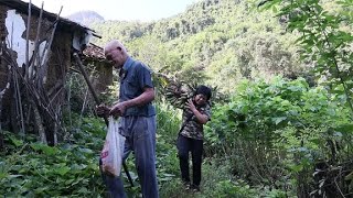 和爷爷相依为命的孙子不能回来陪他过中秋，农村大姐给爷爷送月饼