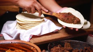 ¡Tacos de Canasta Tradicionales! El Cocinero en Proceso #tacosdecanasta #comidamexicana