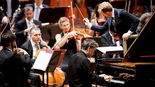 Paul Lewis - Grieg: Piano Concerto in A minor, op. 16 + encores