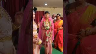 Bride entry♥️#makeupartist #bridallook #teluguwedding #sareedrapping #wedding #marriage #ytshorts