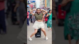 පාරෙ නටන එයා🤭😍🔥 #trending #funny #memes #comedy #viralvideo #shorts #youtubeshorts #dance  #memebro