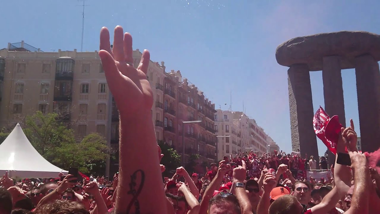 The Virgil Van Dijk Song Dance Version! Live In Madrid At Liverpool Fan ...