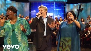 Bill & Gloria Gaither - Surely Our God Is Able [Live]