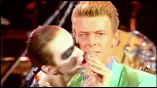 (1992) David Bowie+Annie Lennox+Queen / Under Pressure