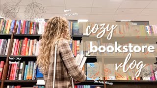 buying fantasy + random tik tok books ??? | come book shopping with me