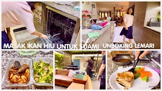 Aktivitas keseharian ibu rumah tangga di rumah, masak menu sederhana, unboxing lemari,goreng cemilan