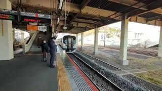 東海道本線特急湘南号　二宮駅通過