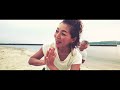 明石海峡大橋をバックに　beach yoga／tomoko washio