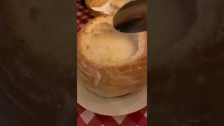 Slovakia bread bowl-cheese-Krémová cesnaková polievka