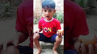 বাবু চিবিয়ে চিবিয়ে ফেলে দিচ্ছে#sorts #viral 🤣🤣🤣🤣🤣