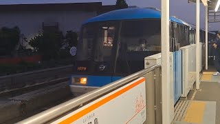 東京モノレール1000系1079F各駅停車浜松町行き昭和島駅到着(2024/9/18)