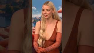 Anya Taylor-Joy Being A Queen For 20 Seconds #shorts