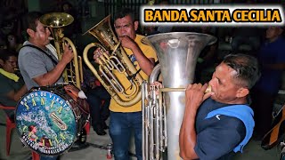 TEMA LA NIÑA DEL TELÉFONO  BANDA SANTA CECILIA DE OXELOCO TOCANDO EN LA FIESTA PARTE 1