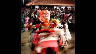 കുട്ടികളുടെ തെയ്യവും കുട്ടികളും /children's with theyyam