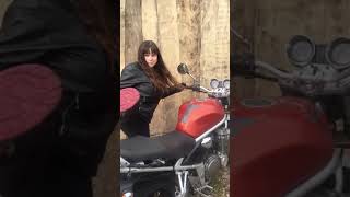 Patrycja pierwszy raz zapala motocykl #motor #polskadziewczyna