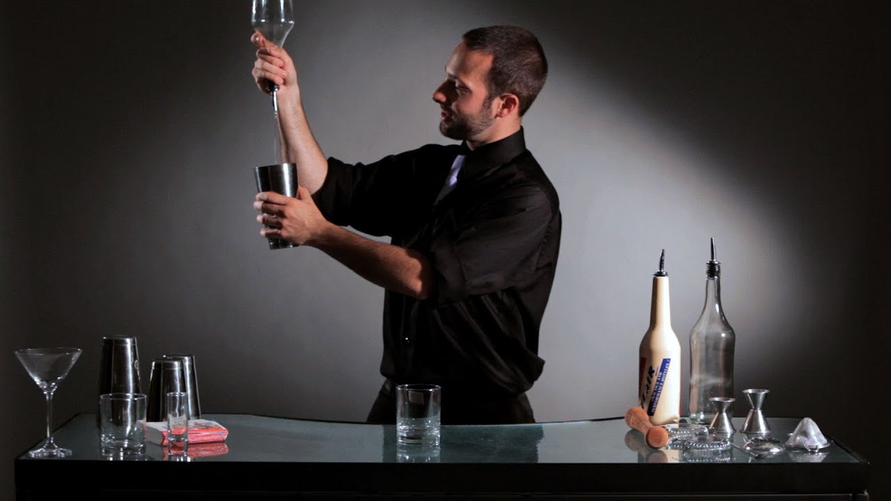 Bartender Shaker Tricks At Gabrielle Sutherland Blog