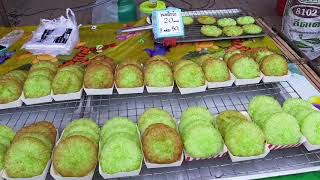 ขนมฝักบัวใบเตย/Deep Fried Rice Flour Pandan Flavour - Thai Street Food l Yummybiker