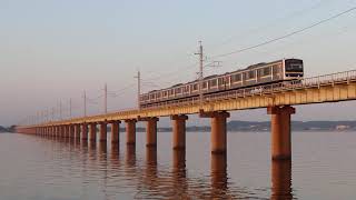 北浦橋梁を渡る209系電車～鹿島線鹿島神宮