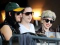 Gaga KISSING Luc Carl