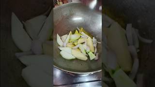 পেঁপে আর আলু দিয়ে রুই মাছের রেসিপি । #bengali #recipe #youtubeshorts #home #kitchen #video