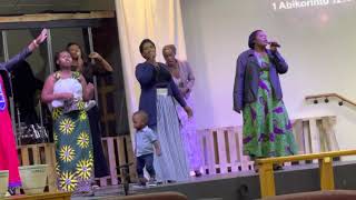 Kwirembo ari kwirembo by Makerubi Choir #CIC